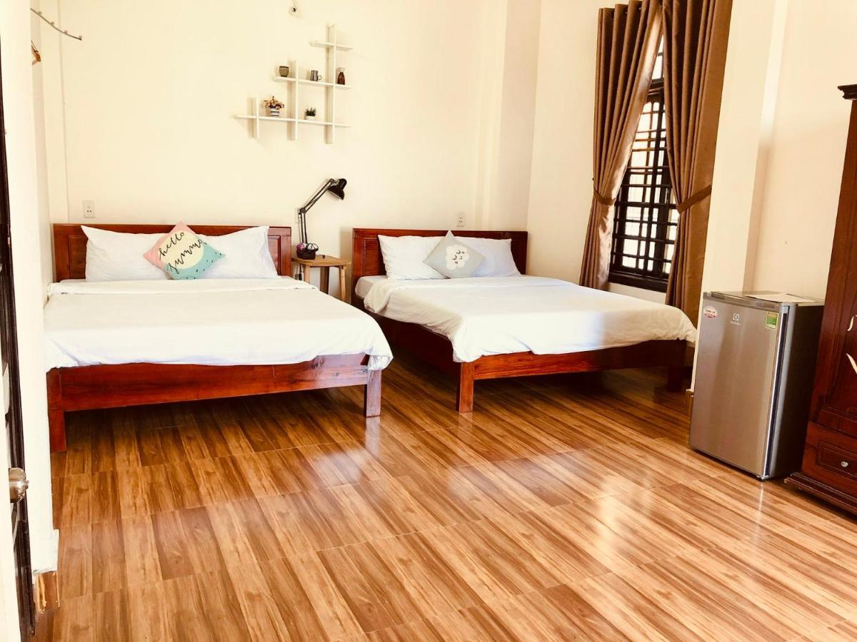 Eva Hotel Hue Esterno foto