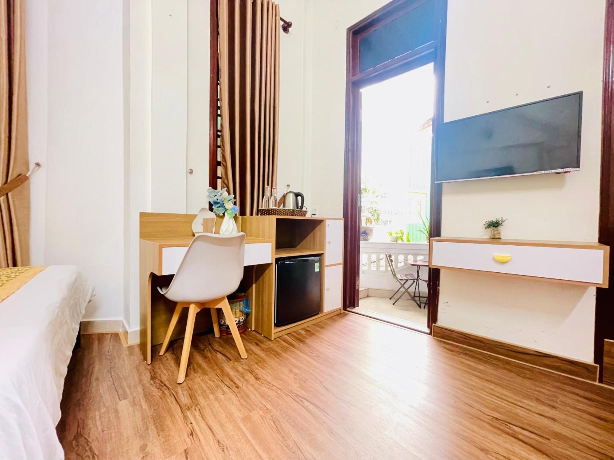 Eva Hotel Hue Esterno foto